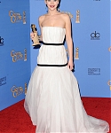 GOLDEN_2812129.jpg