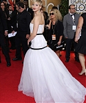 HQ_71st_Annual_Golden_Globe_Awards_-_Red_Carpet_2810629.jpg