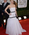 HQ_71st_Annual_Golden_Globe_Awards_-_Red_Carpet_2812029.jpg