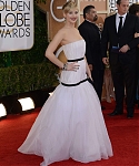 HQ_71st_Annual_Golden_Globe_Awards_-_Red_Carpet_2812929.jpg
