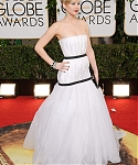 HQ_71st_Annual_Golden_Globe_Awards_-_Red_Carpet_2814329.jpg