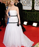HQ_71st_Annual_Golden_Globe_Awards_-_Red_Carpet_2815029.jpg