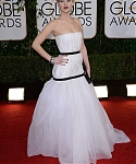 HQ_71st_Annual_Golden_Globe_Awards_-_Red_Carpet_2818029.jpg