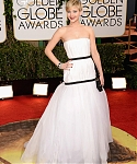 HQ_71st_Annual_Golden_Globe_Awards_-_Red_Carpet_2819329.jpg