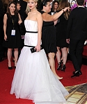 HQ_71st_Annual_Golden_Globe_Awards_-_Red_Carpet_286329.jpg