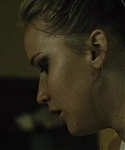 House_at_the_End_of_the_Street__28157229.jpg