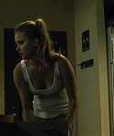 House_at_the_End_of_the_Street__28159429.jpg