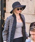 Filename=Jennifer_Lawrence_seen_carrying_bags_after_shopp_28129.jpg
Filesize=2683KiB
Dimensions=1932x2500
Date added=Apr 26, 2014 Jennifer_Lawrence_seen_carrying_bags_after_shopp_28129.jpg