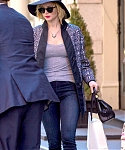 Filename=Jennifer_Lawrence_seen_carrying_bags_after_shopp_28829.jpg
Filesize=7709KiB
Dimensions=3456x5184
Date added=Apr 26, 2014 Jennifer_Lawrence_seen_carrying_bags_after_shopp_28829.jpg