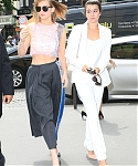 July_1_-_Jennifer_Lawrence_arriving_at_her_hotel_in_Paris_28229.jpg