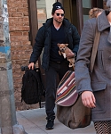 Filename=March_22_-_Leaving_her_hotel_in_NYC_281529.jpg
Filesize=4019KiB
Dimensions=2400x3000
Date added=Mar 26, 2015 March_22_-_Leaving_her_hotel_in_NYC_281529.jpg