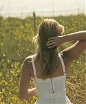 Marie_Claire_UK_28259029_5BBehind_the_Scenes5D.jpg