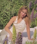 Marie_Claire_UK_28266629_5BBehind_the_Scenes5D.jpg