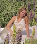 Marie_Claire_UK_28267129_5BBehind_the_Scenes5D.jpg