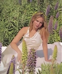 Marie_Claire_UK_28267329_5BBehind_the_Scenes5D.jpg