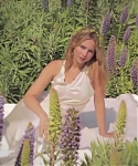 Marie_Claire_UK_28267429_5BBehind_the_Scenes5D.jpg