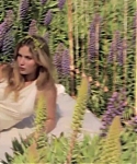 Marie_Claire_UK_28269629_5BBehind_the_Scenes5D.jpg