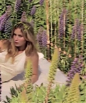 Marie_Claire_UK_28269729_5BBehind_the_Scenes5D.jpg