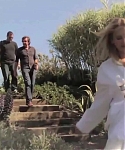 Marie_Claire_UK_28270629_5BBehind_the_Scenes5D.jpg