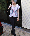 Filename=May_22_-_Arriving_at_her_hotel_in_Berlin_28929.png
Filesize=8333KiB
Dimensions=245x368
Date added=May 25, 2014 May_22_-_Arriving_at_her_hotel_in_Berlin_28929.png