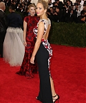 May_4_-_Met_Gala__China_Through_the_Looking_Glass__5BRed_Carpet5D_2813729.jpg