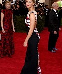 May_4_-_Met_Gala__China_Through_the_Looking_Glass__5BRed_Carpet5D_2814229.jpg