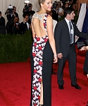 May_4_-_Met_Gala__China_Through_the_Looking_Glass__5BRed_Carpet5D_2814929.jpg