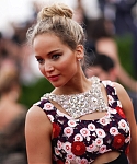 May_4_-_Met_Gala__China_Through_the_Looking_Glass__5BRed_Carpet5D_2816229.jpg