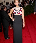 May_4_-_Met_Gala__China_Through_the_Looking_Glass__5BRed_Carpet5D_287329.JPG