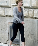 Filename=May_7_-_Jogging_around_Prague_with_her_boyfriend_Nicholas_Hoult_281229.jpg
Filesize=2516KiB
Dimensions=2334x3600
Date added=Nov 30, 2014 May_7_-_Jogging_around_Prague_with_her_boyfriend_Nicholas_Hoult_281229.jpg