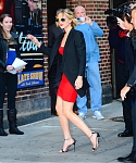 November_12_-_At_The_Late_Show_with_David_Letterman_in_NY_2811129.jpg