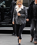 November_16_-_Arriving_at_Soul_Cycle_Gym_in_New_York_City_281429.jpg
