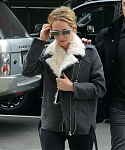 November_16_-_Arriving_at_Soul_Cycle_Gym_in_New_York_City_281829.jpg