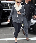 November_16_-_Arriving_at_Soul_Cycle_Gym_in_New_York_City_283829.jpg