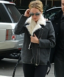 November_16_-_Arriving_at_Soul_Cycle_Gym_in_New_York_City_284229.jpg