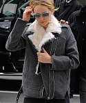 November_16_-_Arriving_at_Soul_Cycle_Gym_in_New_York_City_28529.jpg
