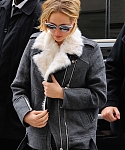 November_16_-_Arriving_at_Soul_Cycle_Gym_in_New_York_City_28729.jpg