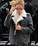 November_16_-_Arriving_at_Soul_Cycle_Gym_in_New_York_City_28829.jpg