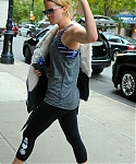 November_16_-_Arriving_back_at_her_hotel_in_New_York__282329.jpg