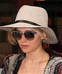 Filename=November_16_-_Leaving_her_hotel_in_New_York_28229.jpg
Filesize=704KiB
Dimensions=846x846
Date added=Nov 17, 2014 November_16_-_Leaving_her_hotel_in_New_York_28229.jpg