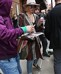 Filename=November_16_-_Leaving_her_hotel_in_New_York_282429.jpg
Filesize=5042KiB
Dimensions=3169x4754
Date added=Nov 17, 2014 November_16_-_Leaving_her_hotel_in_New_York_282429.jpg