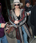 Filename=November_16_-_Leaving_her_hotel_in_New_York_284929.JPG
Filesize=6575KiB
Dimensions=3648x5472
Date added=Nov 17, 2014 November_16_-_Leaving_her_hotel_in_New_York_284929.JPG