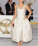 November_17_-__Mockingjay_Part_1__Premiere_in_Los_Angeles_2812929.jpg