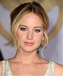 November_17_-__Mockingjay_Part_1__Premiere_in_Los_Angeles_2813329.jpg