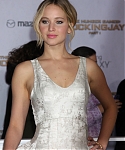 November_17_-__Mockingjay_Part_1__Premiere_in_Los_Angeles_285229~0.jpg