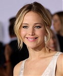 November_17_-__Mockingjay_Part_1__Premiere_in_Los_Angeles_286629~0.jpg