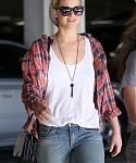 October_22_-_Out_and_about_in_Los_Angeles_281229.jpg