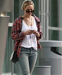 Filename=October_22_-_Out_and_about_in_Los_Angeles_282629.jpg
Filesize=2117KiB
Dimensions=2400x3600
Date added=Oct 25, 2014 October_22_-_Out_and_about_in_Los_Angeles_282629.jpg