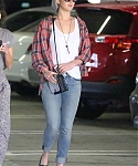 Filename=October_22_-_Out_and_about_in_Los_Angeles_28329.jpg
Filesize=3111KiB
Dimensions=2400x3600
Date added=Oct 25, 2014 October_22_-_Out_and_about_in_Los_Angeles_28329.jpg