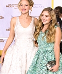 Filename=V_Nov17_-__Mockingjay_Part_1__Premiere_2811329.jpg
Filesize=5111KiB
Dimensions=3060x4080
Date added=Nov 30, 2014 V_Nov17_-__Mockingjay_Part_1__Premiere_2811329.jpg